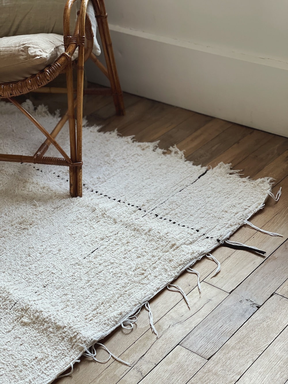 Tapis Jude ligne noire